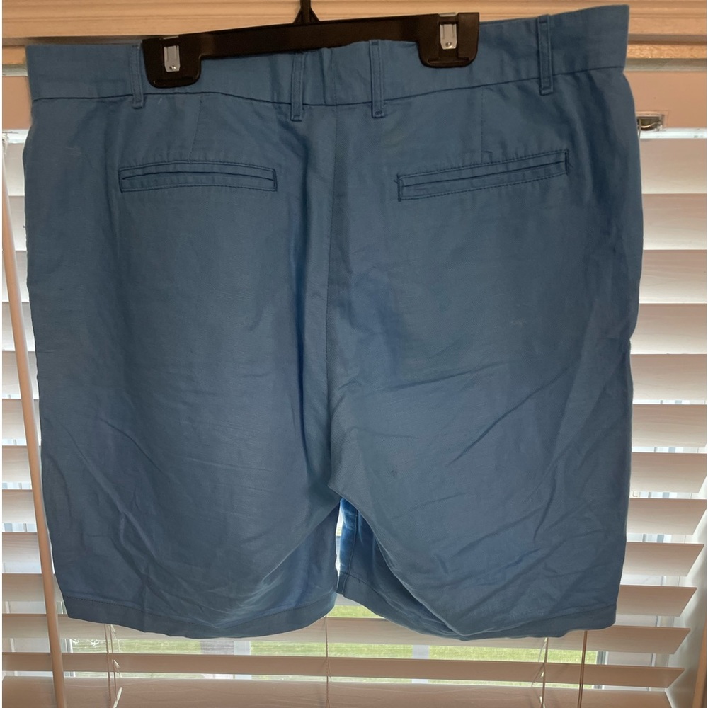 3 for $15.   Gap Size 10 Boyfriend roll up shorts - Picture 4 of 6